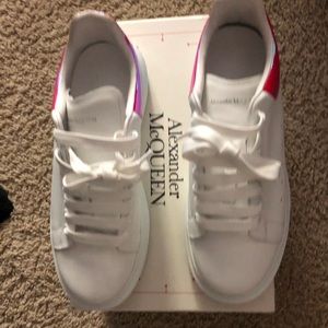 Alexander Mqueen iridescent oversized sneaker